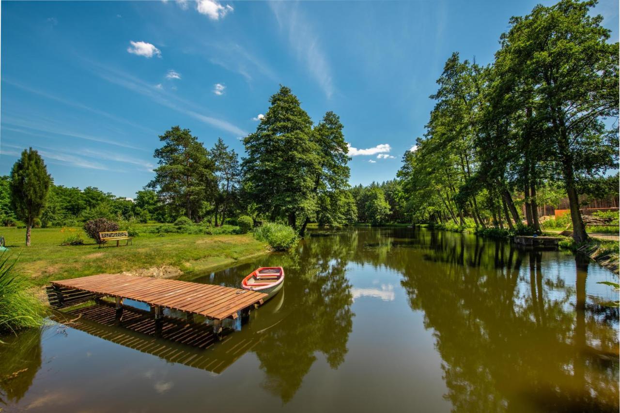 Wellness Hotel Spark Малацки Екстериор снимка