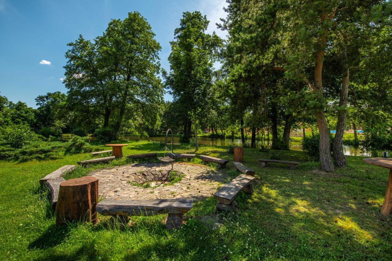 Wellness Hotel Spark Малацки Екстериор снимка