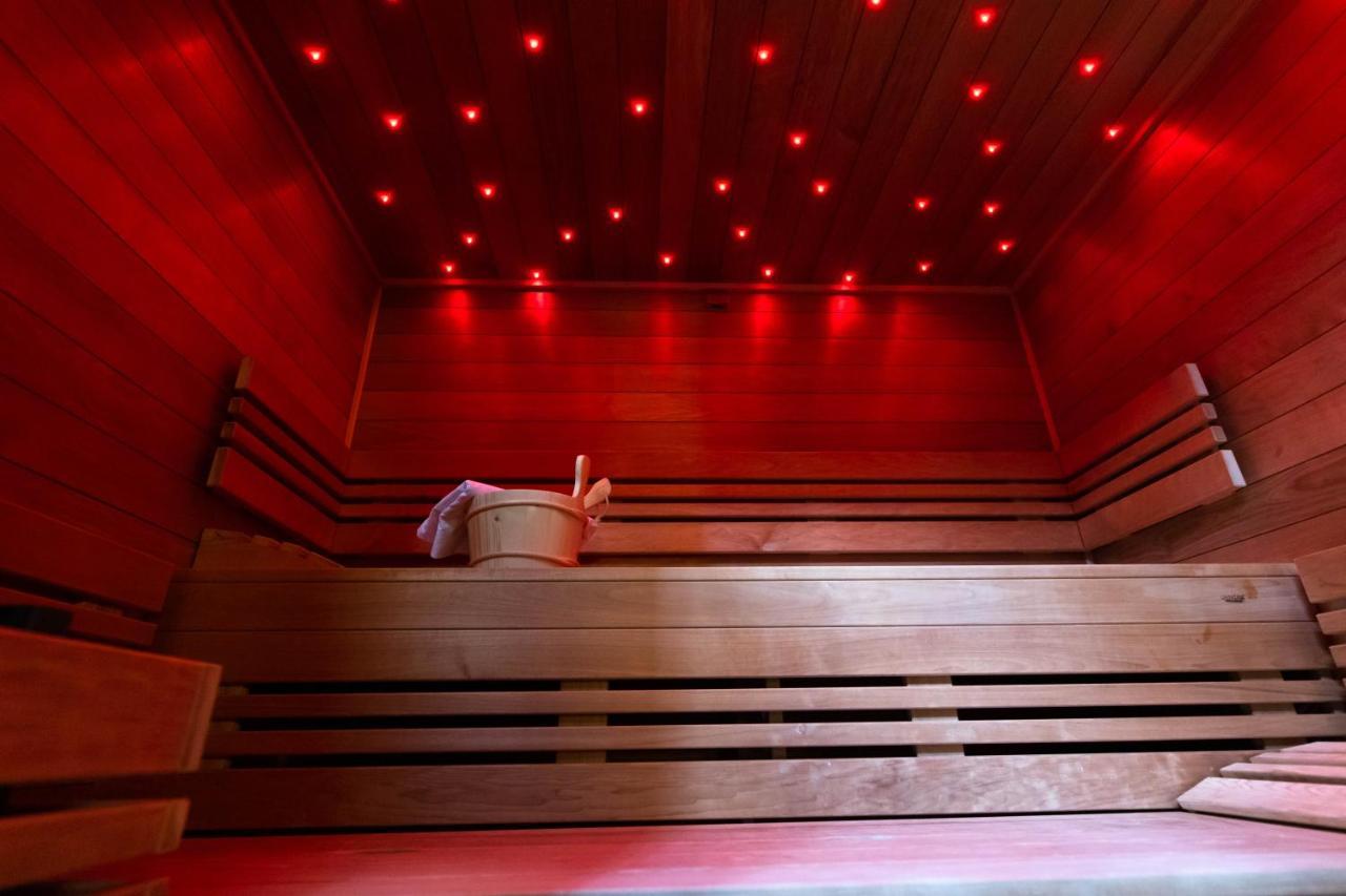 Wellness Hotel Spark Малацки Екстериор снимка